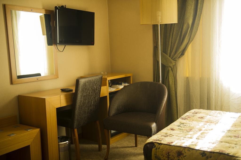 Pinar Elite Hotel أضنه الغرفة الصورة