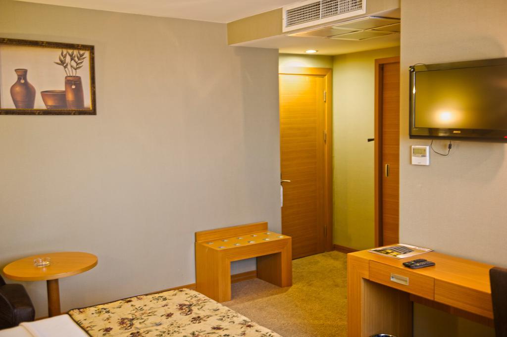 Pinar Elite Hotel أضنه الغرفة الصورة