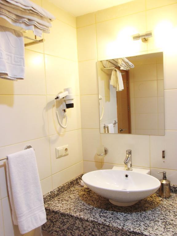 Pinar Elite Hotel أضنه الغرفة الصورة